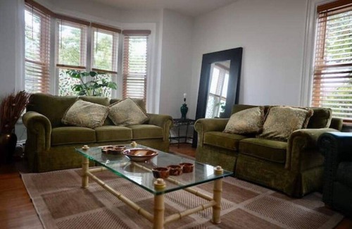 Smith Hill Apartment | A rare gem near downtown prov
