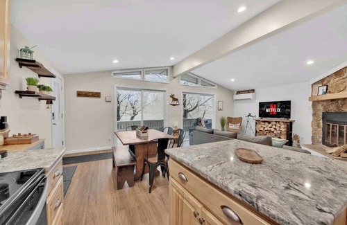Lackawaxen House | A Refined Retreat, Perfect for Couples or Families