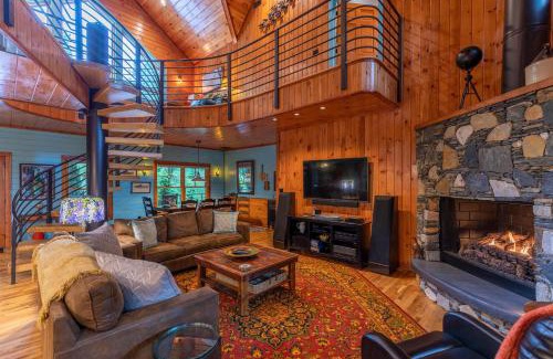 Sugar Grove House | A River Mist Too