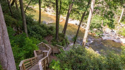 Sugar Grove House | A River Mist
