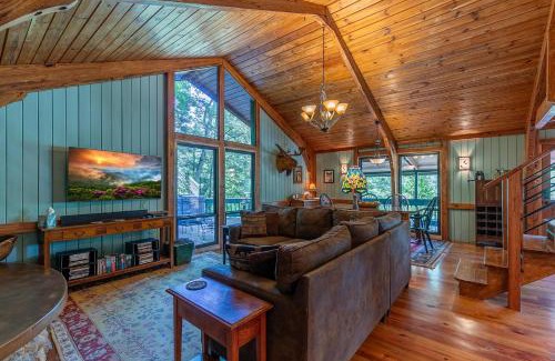 Sugar Grove House | A River Mist
