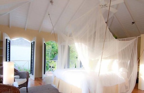 Sandy Lane Villa | A romantic fusion of both British tradition and relaxed luxury