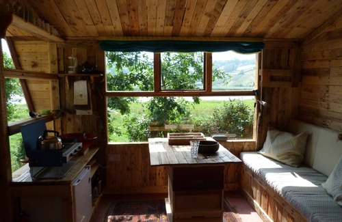 Morwellham Cabin | A romantic riverside cabin for an intimate and peaceful getaway.