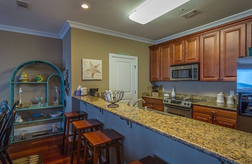 Carrabelle Condo | A-ROO-BA is a beautiful condo with everything you will need!