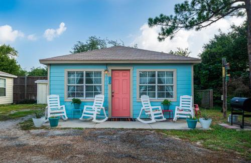 Fulton House | A Salty Texan - Sun Harbor Cottage #10