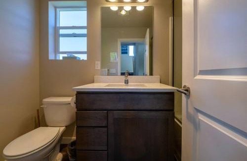 Eastlake House | A-Seattle Urban Village- GU