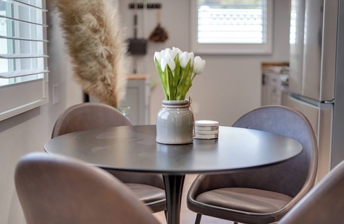 Duarte House | A serene hideaway near the scenic Monrovia Canyon Park