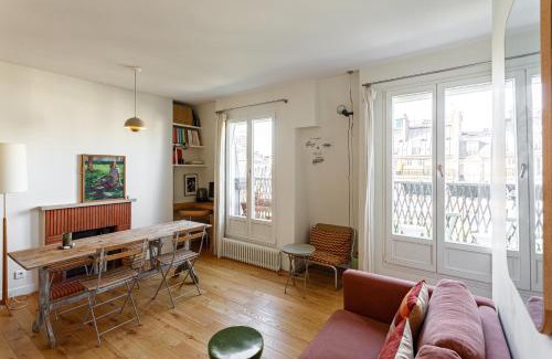 Jardin des plantes Apartment | A So Parisian Cocoon