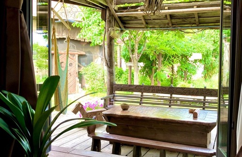 Koshimizu House | A soothing house built with natural materials made from straw bales Relax and unwind in this extrao/Shari-gun Hokkaidō