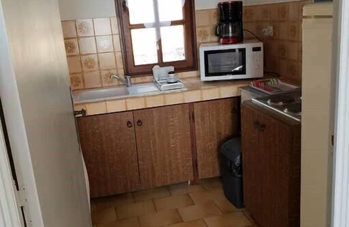Greoux-les-Bains Apartment | (A) Studio T1 spacious, quiet, sun, parking
