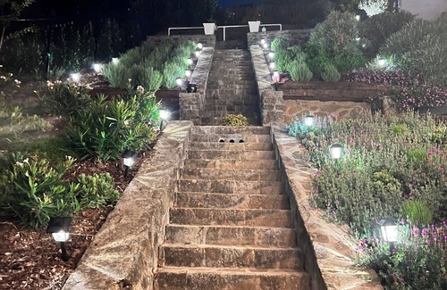 Pacific Palisades Villa | A Stunning California Villa steps to beach, local trails, views & more
