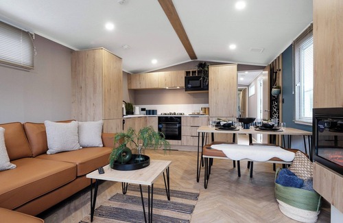 Berwick-upon-Tweed House | A stunning 12-foot home with open-plan living.