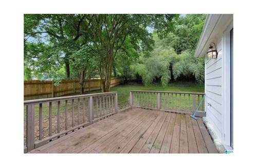 Center Point House | A stylish 3 bedroom 3 bathroom bungalow