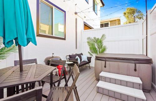 North Hollywood House | A- Stylish and Comfy NoHo Retreat- 5 Star Area, Hot Tub