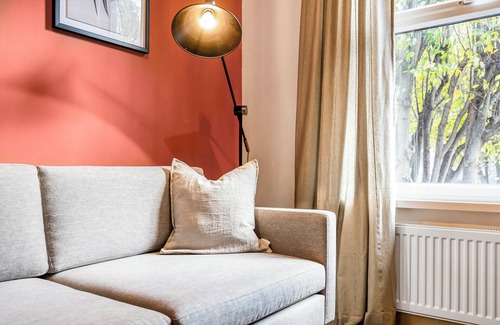 Cathall Apartment | A Stylish And Modern Two Bedroom Apartment In The Heart of East London