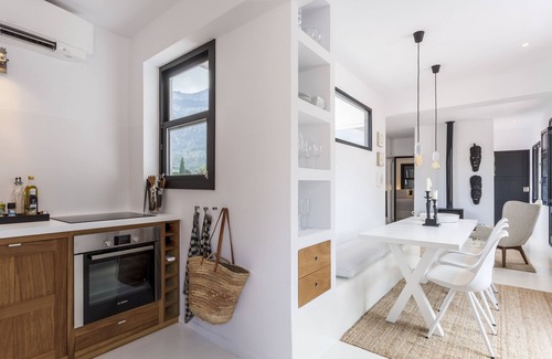 Soller Apartment | A stylish apartment in the center of Sóller, spacious terrace with plunge pool.