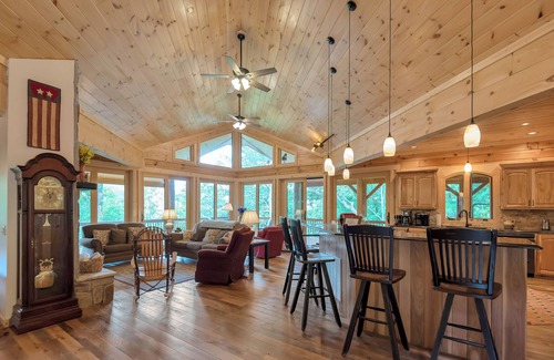 Buck Mountain Cabin | A Stylish Cabin Stocked with Games | Fun for All Ages | Mountain Dreams