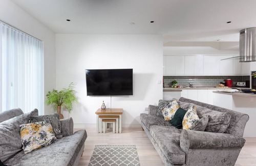 Newquay House | A stylish eco mews house with four bedrooms, enclosed garden and parking in Newquay