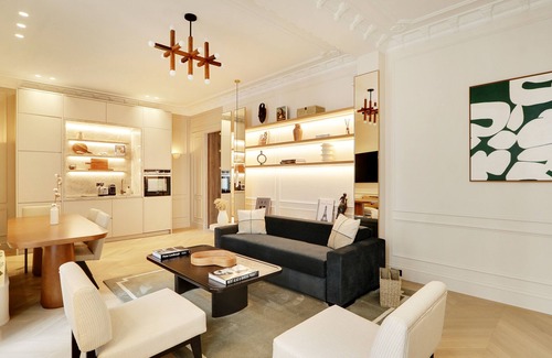 Les Halles Apartment | A Sumptuous 3BR/3BA with Services - Louvre Rivoli I