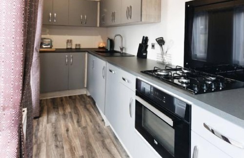 Barmston Cottage | A superior lodge 2 that sleeps 6 guests in 2 bedrooms