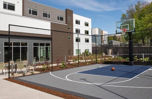 Five Oaks House | A sustainable, extended stay experience in Beaverton