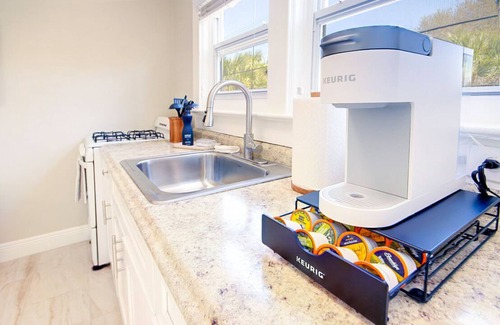 Lake Worth Apartment | #A - Thoughtfully Curated Condo near Beach + DT