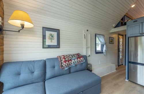 Mills River House | A Tiny Treat | Charming Mountain Getaway