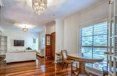 North Tamborine House | A Touch of Tuscany on Tamborine Mountain
