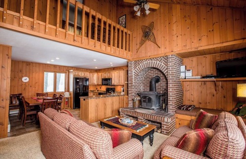 Bessemer Apartment | A Trailside Duplex Along the Alpen Trail