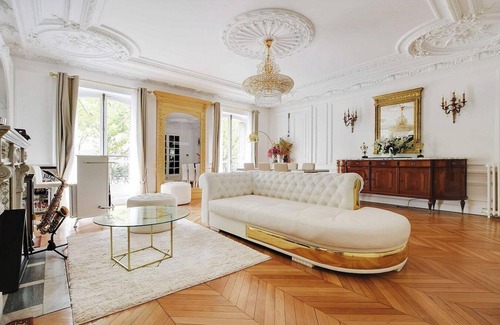 Chaillot Apartment | A TRUE HAVEN OF TRANQUILITY JUST A STONE’S THROW FROM THE ICONIC ARC DE TRIOMPHE
