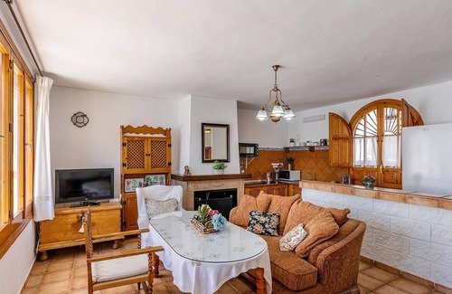 Villanueva de Tapia House | A typical Andalusian house in Villanueva de Tapia with swimming pool awaits you.