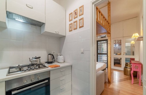 Rione V Ponte Apartment | A un passo da via Giulia/Campo de’Fiori, con ingresso indipendente