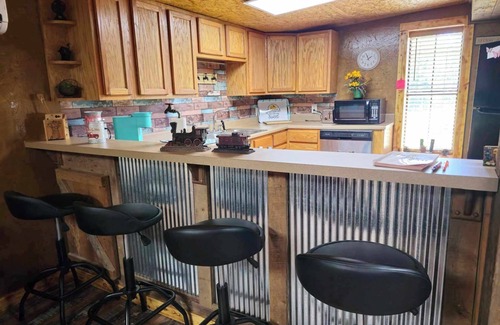 Panola Cabin | A unique cabin, comfortable with private hot tub!