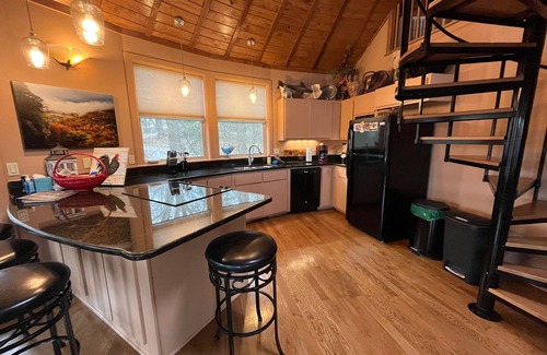 Wesley Cabin | A Unique Experience! Yurt Living In A Beautiful Wooded Setting!