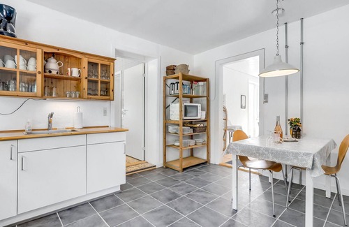 Ballum House | A very spacious vacation home on two floors with room for 11 guests in 5 bedrooms.