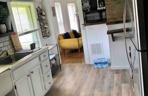 Downtown Niagara Falls Apartment | A vibrant stayn