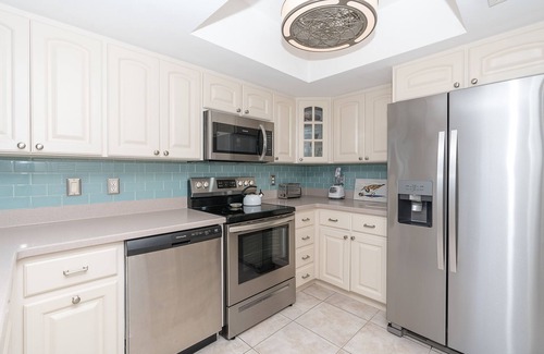 Palm Island Villa | A view of Gulf of Mexico, plus access to all the resort amenities! A3214C