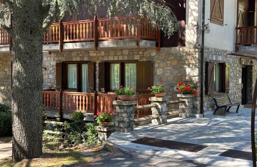 Courmayeur Apartment | A-waay Il Roseto