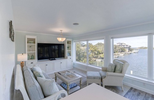 Brigands' Bay House | A Water Lover's Paradise w/ Breathtaking Views From All 3 Levels