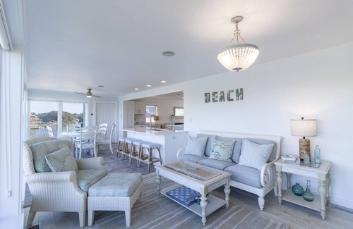 Brigands' Bay House | A Water Lover's Paradise w/ Breathtaking Views From All 3 Levels
