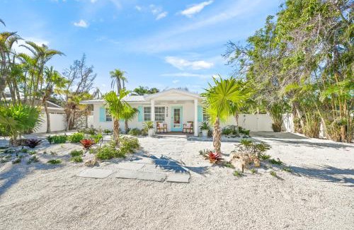 Anna Maria House | A Wave From It All - New Luxury Renovated Home Heated Pool Cabana Hammock Walk to Beach