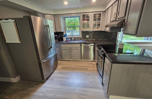 Saratoga Springs House | A welcoming retreat ideally situated just 10 minutes from Saratoga Springs.
