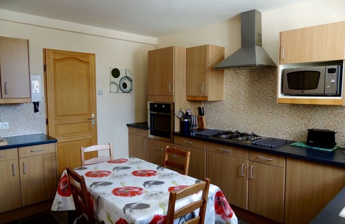 Sainteny Cottage | A wonderful family vacation home from home - and a great garden for the kids!