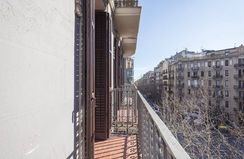 L'Antiga Esquerra de l'Eixample Apartment | A21