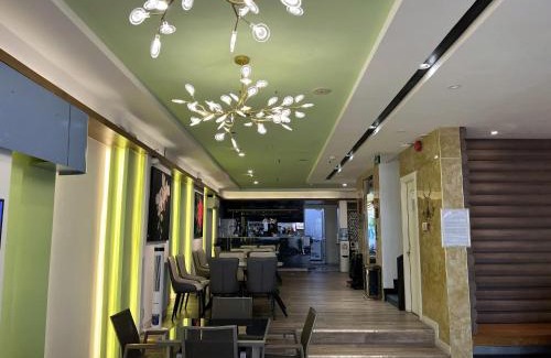 Bui Thi Xuan Hotel | A25 Hotel - 142 Bùi Thị Xuân