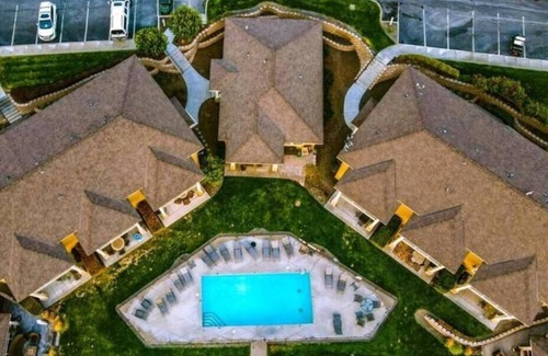 Quincy House | A66-Condo by pool & golf course