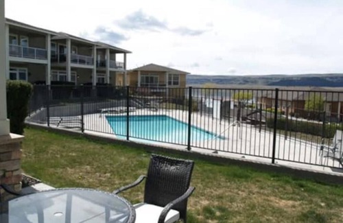 Quincy House | A66-Condo by pool & golf course