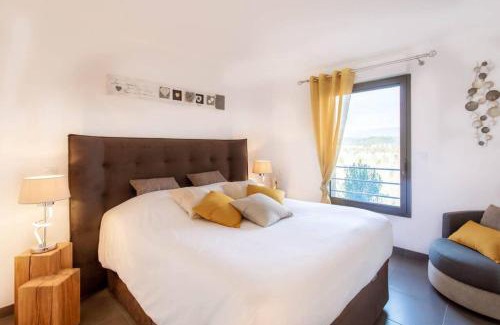 Plaine de la Brague Apartment | A7- 2 BDR Sea & Mountain View - AC, Parking, Pool & Terrace