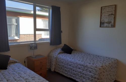 Oamaru Hotel | AAA Thames Court Motel