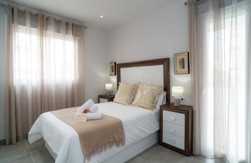 Bailen-Miraflores Apartment | AAC Málaga - Apartamento con terraza, muy amplio, totalmente equipado, cerca del centro y nuevo!